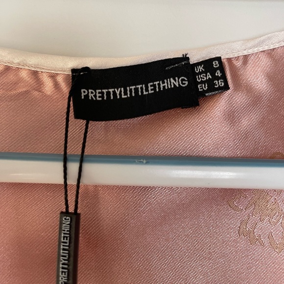 PrettyLittleThing Pink Satin Print Zip Front Corset - Picture 7 of 10